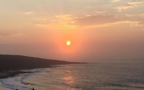Captain Sunshine Guest House